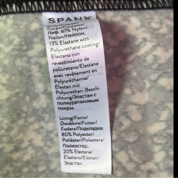 NWOT SPANX Faux Leather Snake Shine Grey Snakeskin Print Leggings 2X - Picture 12 of 12